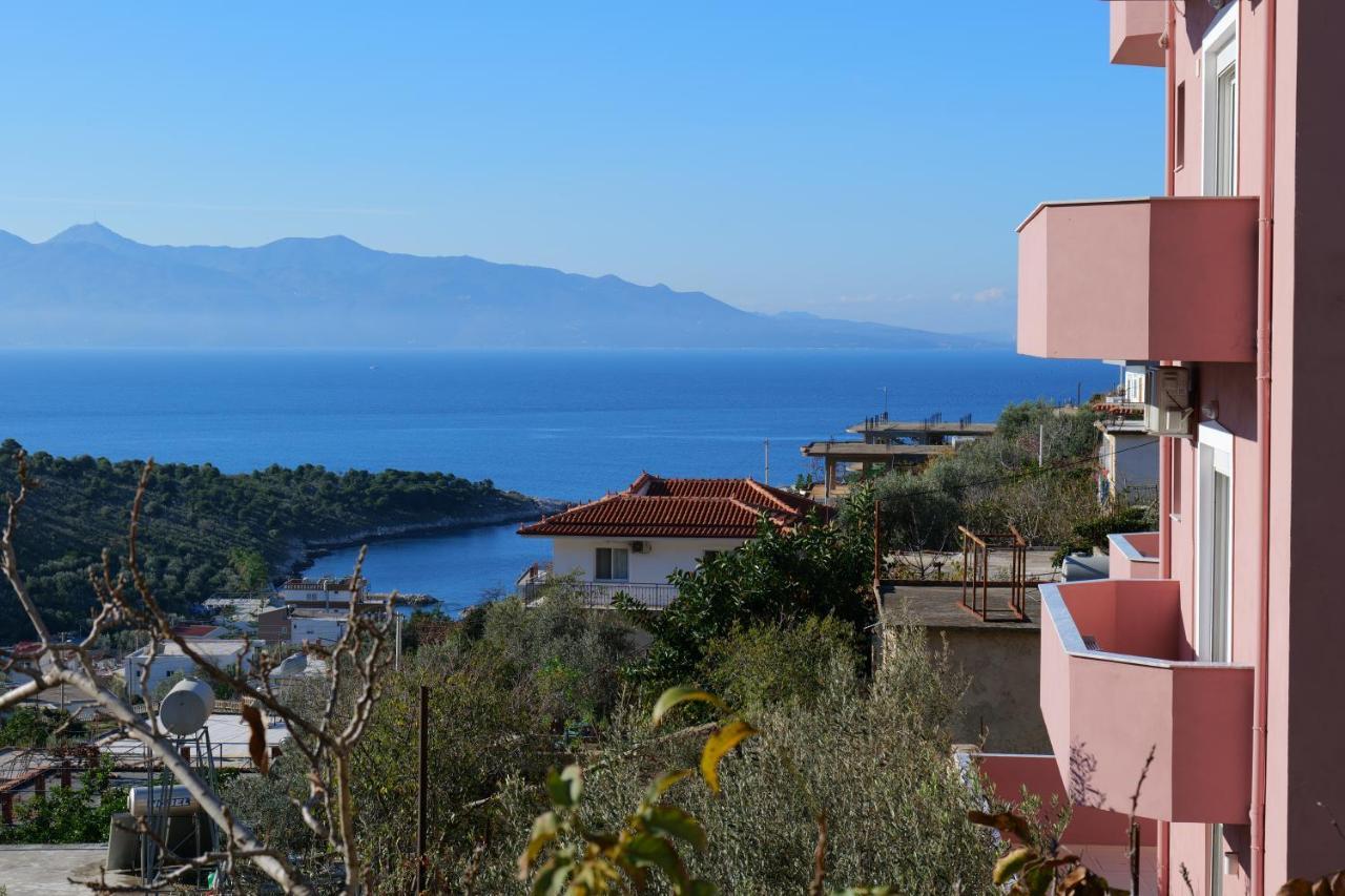Pink Holiday Sarandë Buitenkant foto