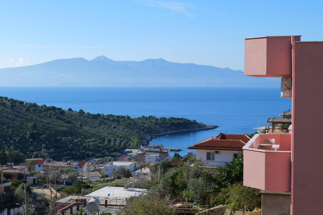 Pink Holiday Sarandë Buitenkant foto
